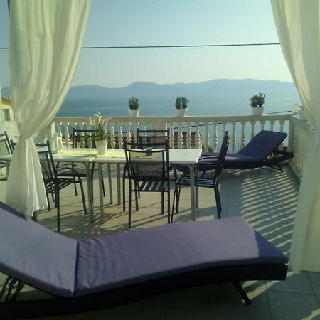 Apartment Jure บริสท์ ภายนอก รูปภาพ
