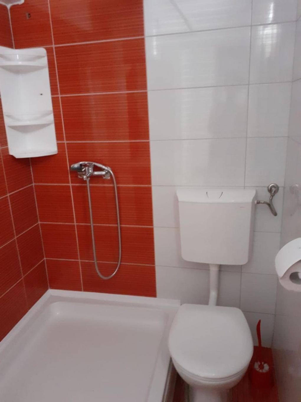 Apartment Jure บริสท์ ภายนอก รูปภาพ