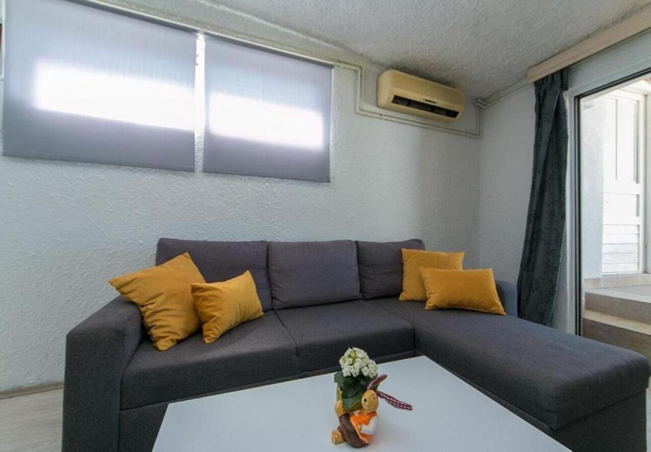 Apartment Jure บริสท์ ภายนอก รูปภาพ