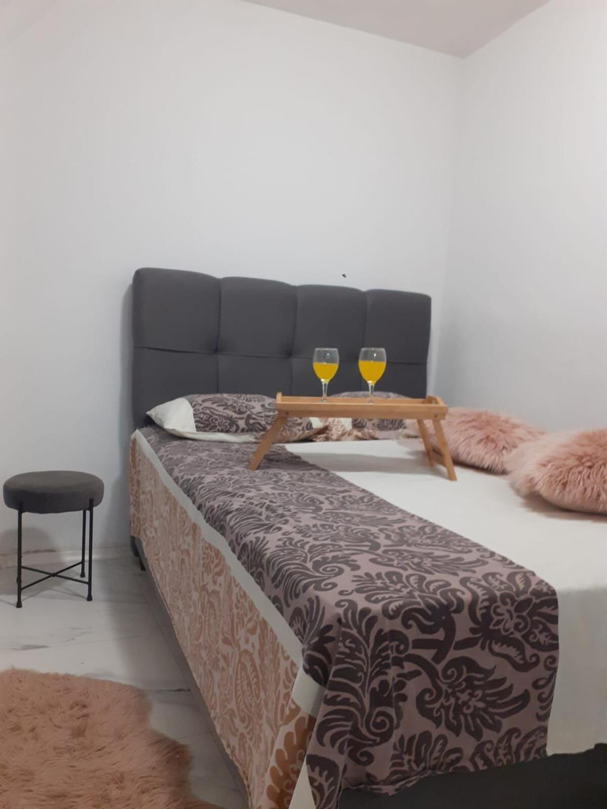Apartment Jure บริสท์ ภายนอก รูปภาพ